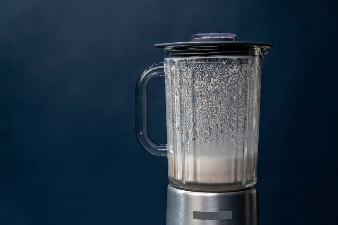 Protein mixture in a blender