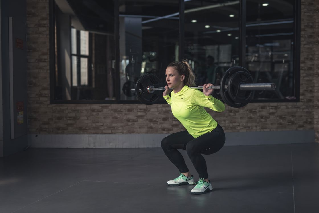 Woman lifting a barbell